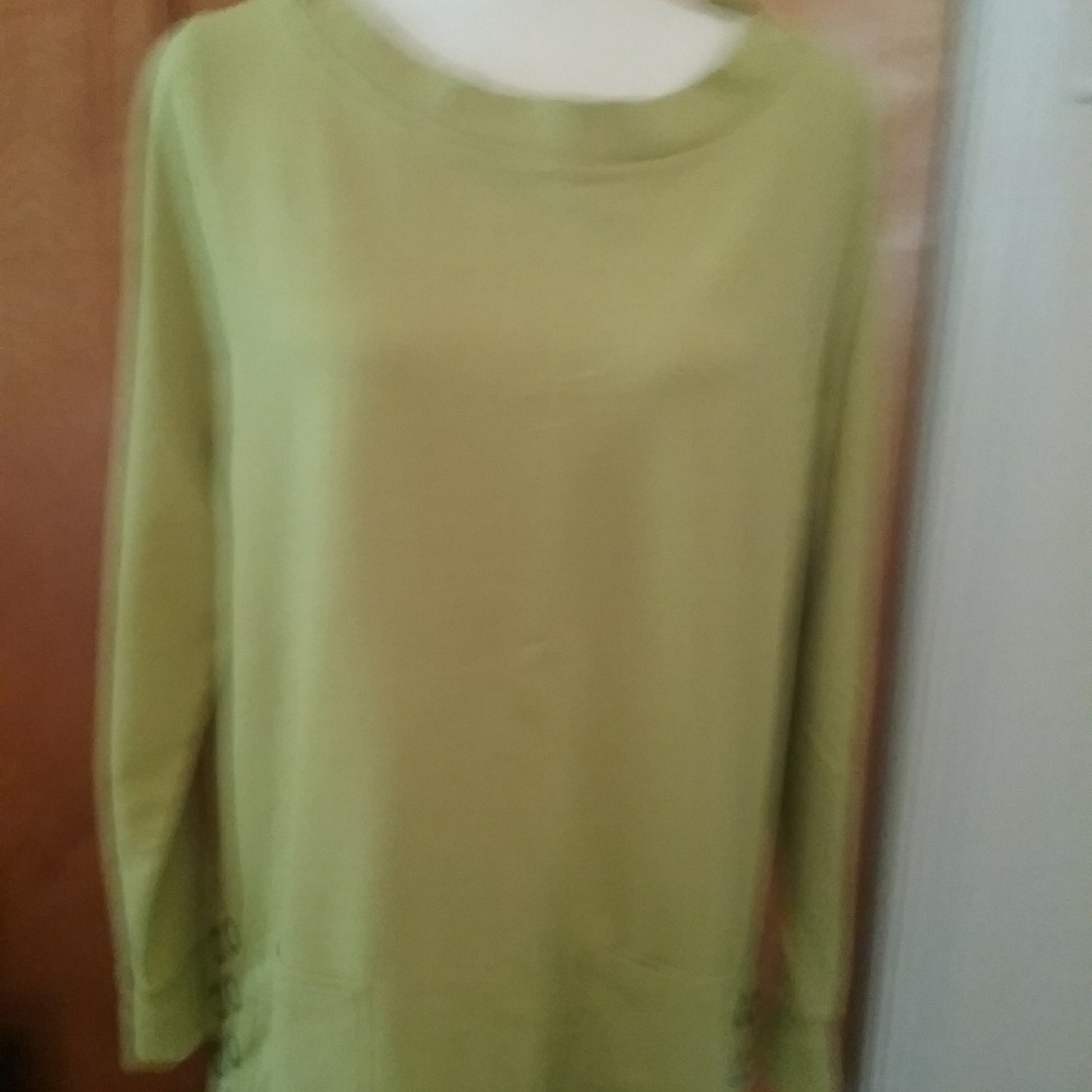 Soft Surroundings tunic top lime green